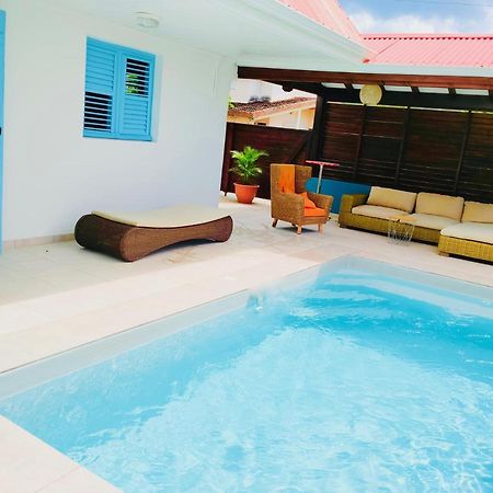 Location Maison Bleue Avec Piscine Privative Au Carbet Martinique Ле Карбе Екстериор снимка