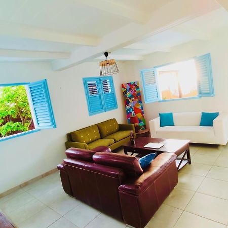 Location Maison Bleue Avec Piscine Privative Au Carbet Martinique Ле Карбе Екстериор снимка