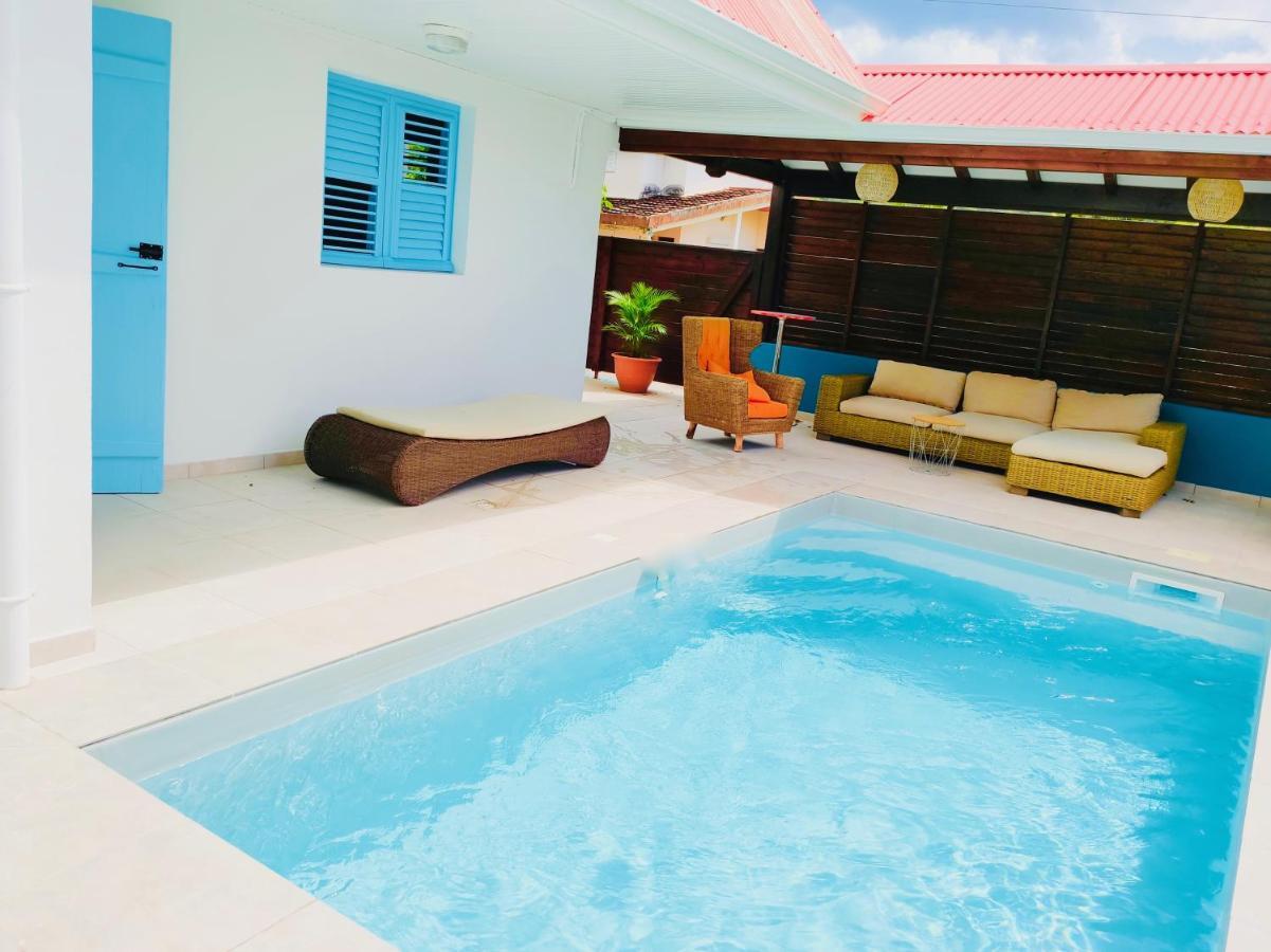 Location Maison Bleue Avec Piscine Privative Au Carbet Martinique Ле Карбе Екстериор снимка