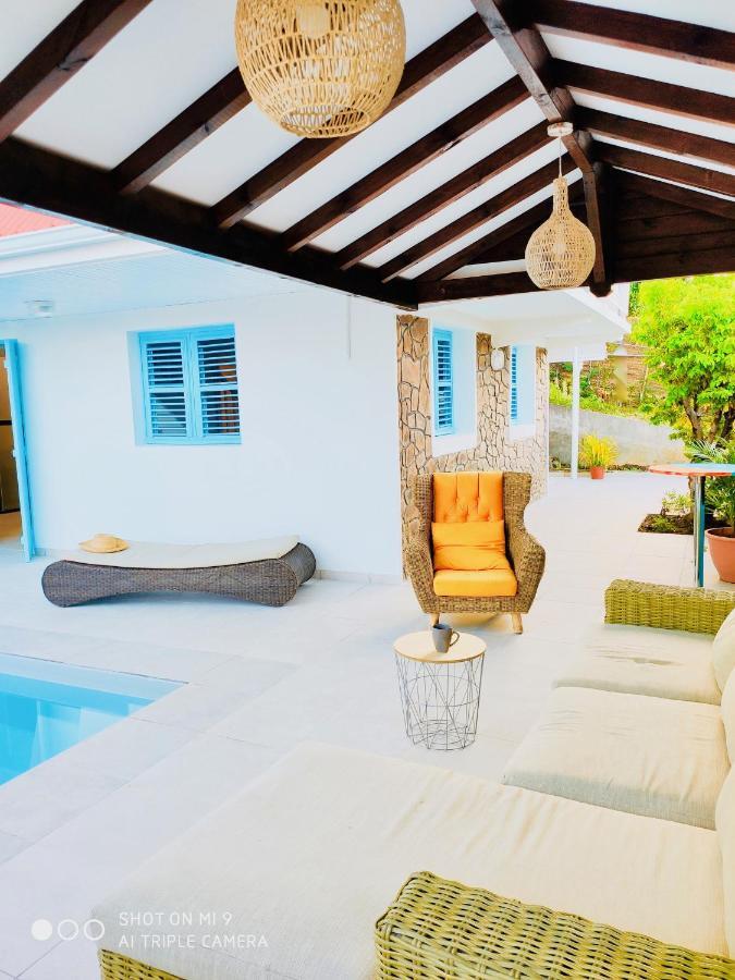 Location Maison Bleue Avec Piscine Privative Au Carbet Martinique Ле Карбе Екстериор снимка